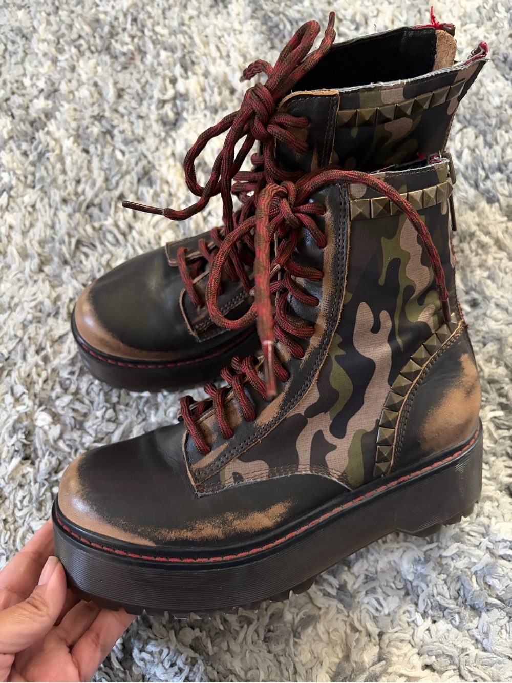 Steve Madden Avenger Camo Distressed Women’s Leather Combat Boots Sz 7